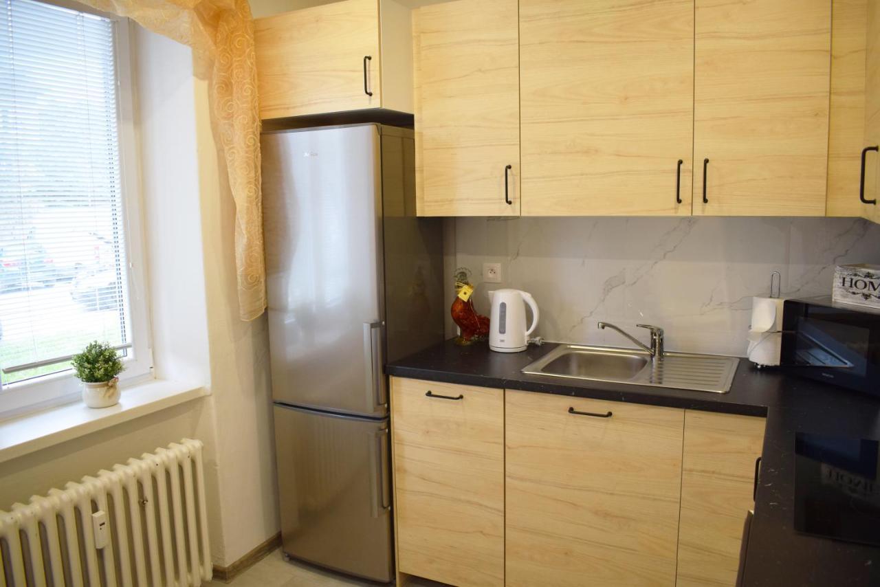 Center City Apartment II Нітра Екстер'єр фото